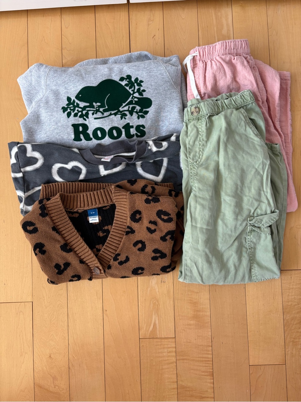 Bundle Girls’ Size 8 Medium: Roots, Old Navy, Joe Fresh, Cat and Jack